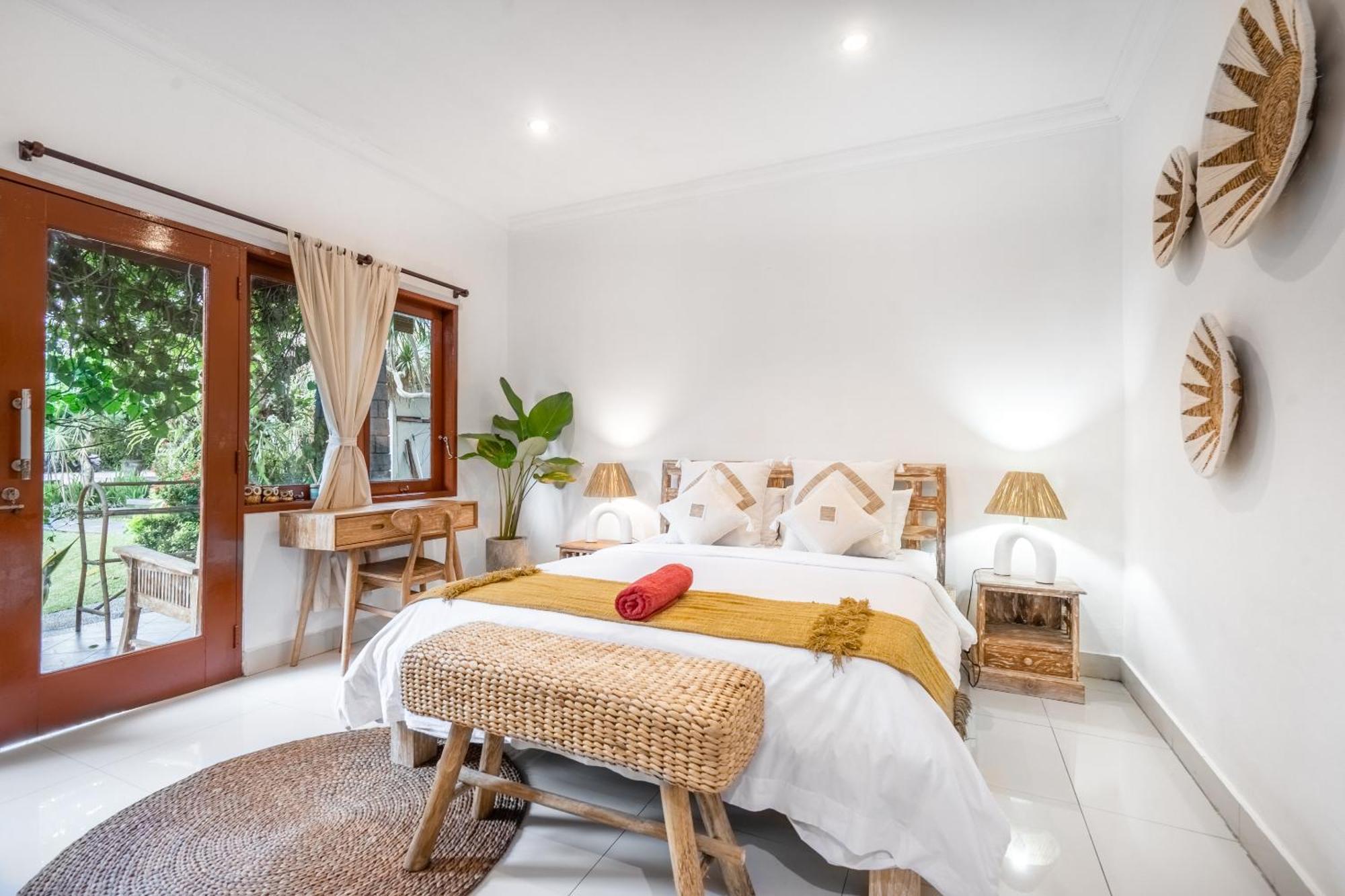 Kamayana, Peaceful & Quiet 6Br Villa With Huge Pool And Tropical Garden Canggu Екстериор снимка