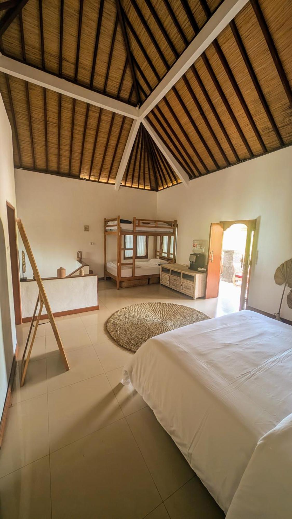 Kamayana, Peaceful & Quiet 6Br Villa With Huge Pool And Tropical Garden Canggu Екстериор снимка